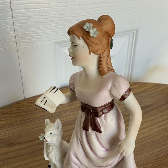 Vintage Nuova Capodimonte Singing Girl With Fox Pink Roses Porcelain Figurine - Picture 7 of 16